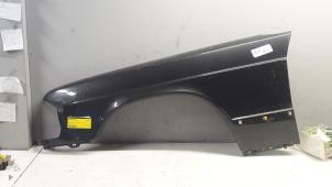Used Front wing, left Mercedes 190 (W201) 1.8 E Price on request offered by Tijdeman Mercedes Onderdelen