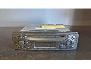 Gebrauchte Radio CD Spieler Mercedes C Combi (S203) 1.8 C-180K 16V Preis auf Anfrage angeboten von Tijdeman Mercedes Onderdelen