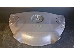 Usagé Airbag gauche (volant) Mercedes E (W211) 2.7 E-270 CDI 20V Prix € 45,00 Règlement à la marge proposé par Tijdeman Mercedes Onderdelen