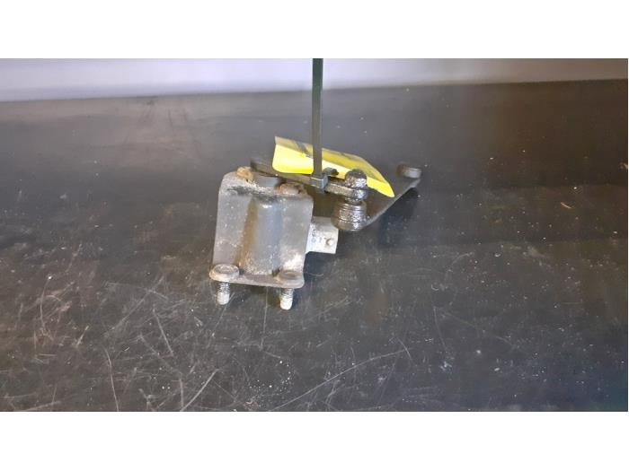 Begagnade Sensor (övriga) Mercedes E (W211) 2.7 E-270 CDI 20V Pris på förfrågan erbjuds av Tijdeman Mercedes Onderdelen