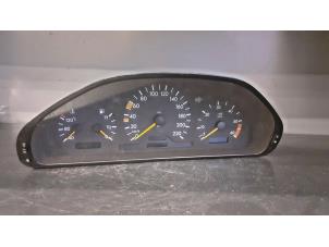 Gebrauchte Instrumentenbrett Mercedes C Combi (S202) 2.2 C-220 TD 16V Preis auf Anfrage angeboten von Tijdeman Mercedes Onderdelen