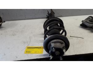 Used Front shock absorber rod, right Mercedes A (W168) 1.4 A-140 Price € 25,00 Margin scheme offered by Tijdeman Mercedes Onderdelen