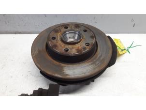 Used Front wheel hub Mercedes A (W168) 1.4 A-140 Price on request offered by Tijdeman Mercedes Onderdelen