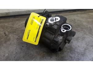Used Air conditioning pump module Mercedes C Estate (S204) 2.2 C-200 CDI 16V . Price on request offered by Tijdeman Mercedes Onderdelen