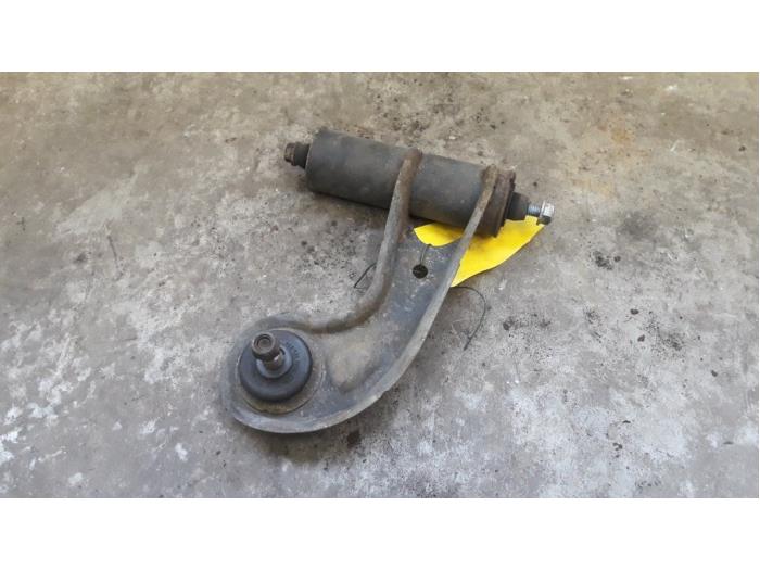 Front wishbone, right from a Mercedes-Benz SLK (R170) 2.0 200 16V 1997