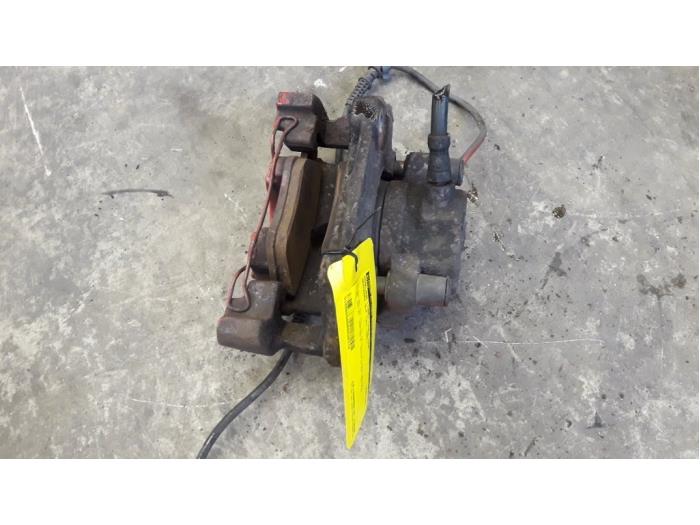 Front brake calliper, left from a Mercedes-Benz SLK (R170) 2.0 200 16V 1997