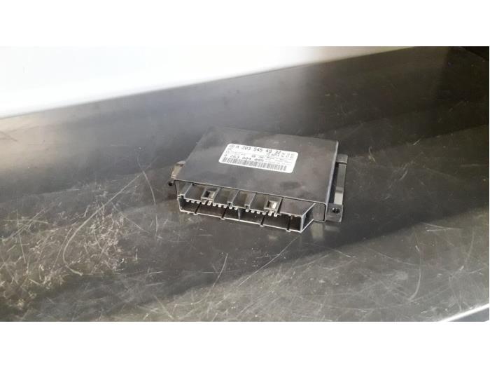 Used Automatic gearbox computer Mercedes C Combi (S203) 2.2 C-220 CDI 16V Price on request offered by Tijdeman Mercedes Onderdelen