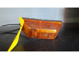 Used Front wing indicator, right Mercedes Sprinter 4t (904) 413 CDI 16V Price € 36,30 Inclusive VAT offered by Tijdeman Mercedes Onderdelen