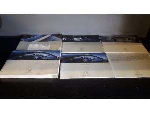 Usados Instrucciones(varios) Mercedes CLK (W209) 2.6 240 V6 18V Precio de solicitud ofrecido por Tijdeman Mercedes Onderdelen
