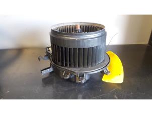 Used Heating and ventilation fan motor Mercedes CLK (W209) 2.6 240 V6 18V Price € 42,00 Margin scheme offered by Tijdeman Mercedes Onderdelen