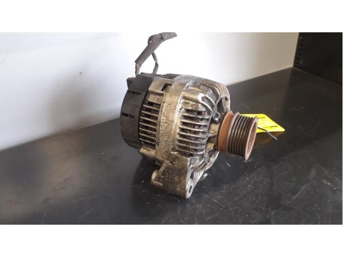 Begagnade Dynamo Mercedes CLK (C208) 2.3 230K Evo 16V Pris € 45,00 Marginaltabell erbjuds av Tijdeman Mercedes Onderdelen