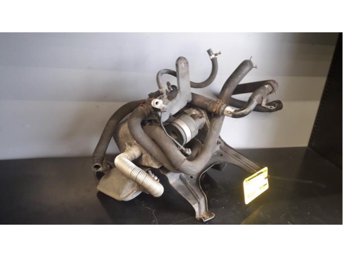 Usados Calefactor Mercedes E Combi (S211) 2.2 E-220 CDI 16V Precio de solicitud ofrecido por Tijdeman Mercedes Onderdelen