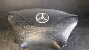 Używane Poduszka powietrzna lewa (kierownica) Mercedes Sprinter 3,5t (906.73) 214 CDI 16V Cena € 107,69 Z VAT oferowane przez Tijdeman Mercedes Onderdelen