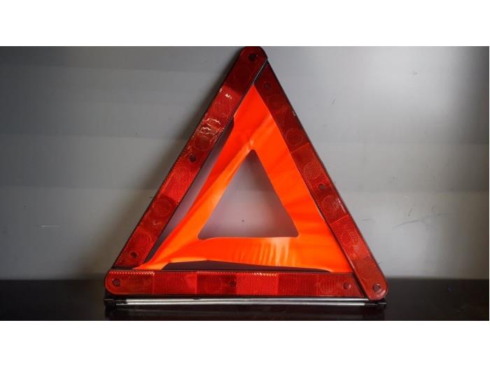 Warning triangle from a Mercedes C-Klasse