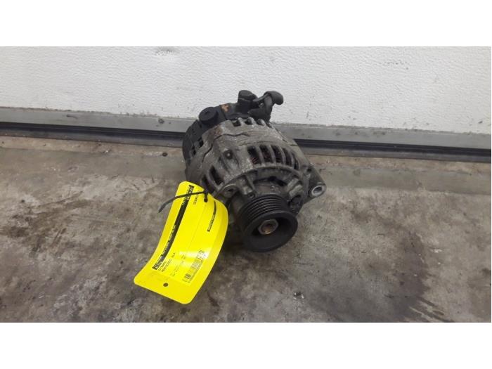 Gebrauchte Dynamo Mercedes SLK (R170) 2.0 200 K 16V Preis € 45,00 Margenregelung angeboten von Tijdeman Mercedes Onderdelen