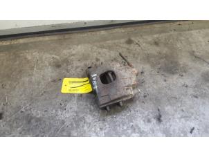 Used Front brake calliper, right Mercedes ML I (163) 400 4.0 CDI V8 32V Price on request offered by Tijdeman Mercedes Onderdelen