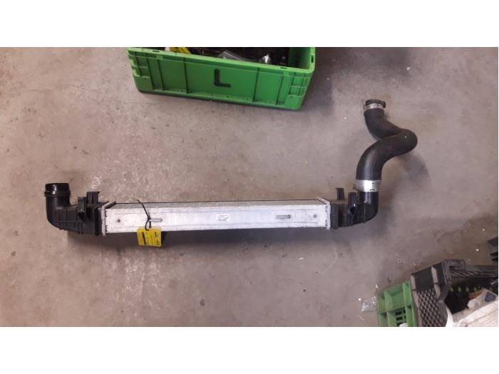 Usados Intercooler Mercedes C Estate (S204) 2.2 C-200 CDI 16V . Precio € 55,00 Norma de margen ofrecido por Tijdeman Mercedes Onderdelen