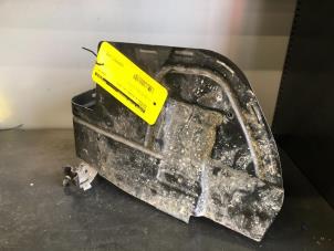Used Battery box Mercedes ML I (163) 270 2.7 CDI 20V Price on request offered by Tijdeman Mercedes Onderdelen