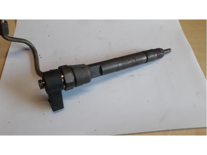 Usagé Injecteurs Mercedes Sprinter 4/5t (904/905) 416 CDI 20V Prix € 84,70 Prix TTC proposé par Tijdeman Mercedes Onderdelen