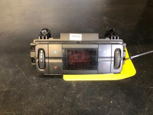 Used Climatronic panel Mercedes E (W211) 4.0 E-400 CDI 32V Price on request offered by Tijdeman Mercedes Onderdelen