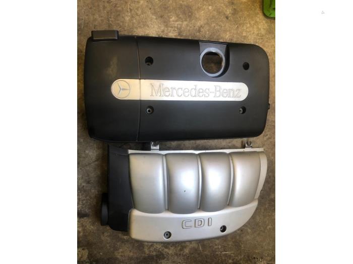 Used Engine cover Mercedes C Combi (S203) 2.2 C-220 CDI 16V Price on request offered by Tijdeman Mercedes Onderdelen