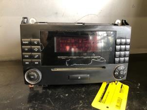 Gebrauchte Radio Mercedes A (W169) 1.7 A-170 3-Drs. Preis auf Anfrage angeboten von Tijdeman Mercedes Onderdelen