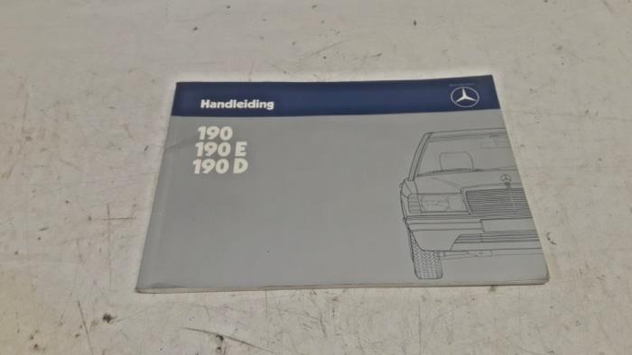 Używane Instrukcja Mercedes 190 (W201) 2.0 E Cena € 40,00 Procedura marży oferowane przez Tijdeman Mercedes Onderdelen