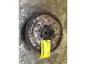 Used Dual mass flywheel Mercedes A (W168) 1.7 A-170 CDI 16V Price on request offered by Tijdeman Mercedes Onderdelen