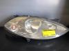 Headlight, right from a Mercedes A (W169), 2004 / 2012 1.7 A-170 3-Drs., Hatchback, 2-dr, Petrol, 1.699cc, 85kW (116pk), FWD, M266940, 2004-06 / 2009-03, 169.332 2004