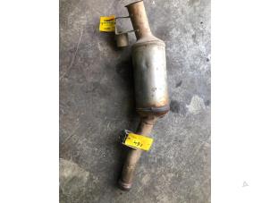 Used Exhaust front silencer Mercedes ML II (164/4JG) 3.0 ML-280 CDI 4-Matic V6 24V Price on request offered by Tijdeman Mercedes Onderdelen