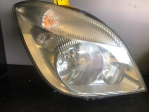 Used Headlight, right Mercedes Sprinter 3,5t (906.63) 309 CDI 16V Price on request offered by Tijdeman Mercedes Onderdelen