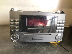 Used Radio CD player Mercedes B (W245,242) 1.7 B-170 16V Price € 75,00 Margin scheme offered by Tijdeman Mercedes Onderdelen