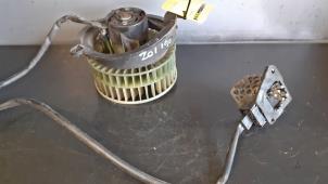 Used Heating and ventilation fan motor Mercedes 190 (W201) 2.0 Price on request offered by Tijdeman Mercedes Onderdelen