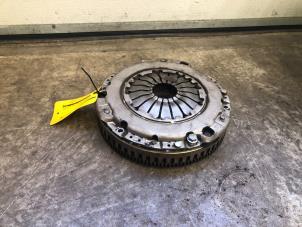 Used Dual mass flywheel Mercedes A (W169) 1.5 A-150 16V Price on request offered by Tijdeman Mercedes Onderdelen