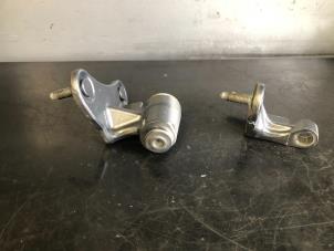 Used Front door hinge, right Mercedes C (W204) 2.2 C-200 CDI 16V Price on request offered by Tijdeman Mercedes Onderdelen
