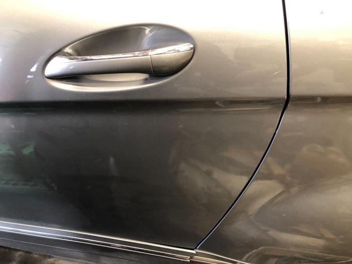 Tür 4-türig links hinten van een Mercedes-Benz B (W245) 2.0 B-200 CDI 16V 2008