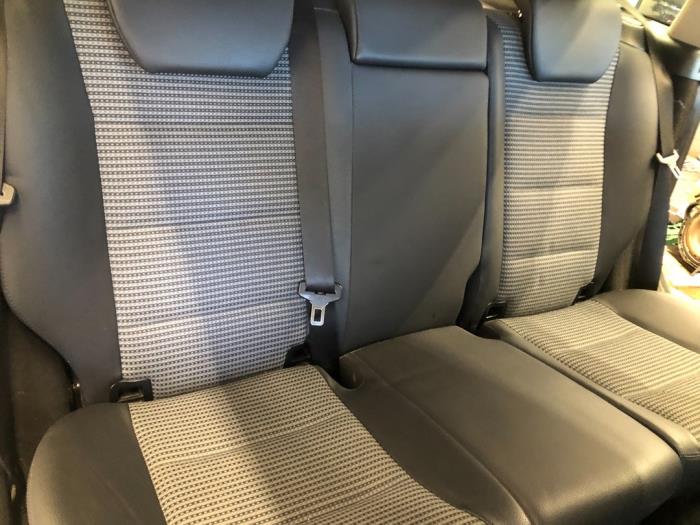 Rückbank van een Mercedes-Benz B (W245) 2.0 B-200 CDI 16V 2008
