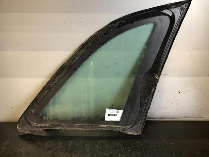 Dreieckfenster links hinten van een Mercedes-Benz B (W245) 2.0 B-200 CDI 16V 2008