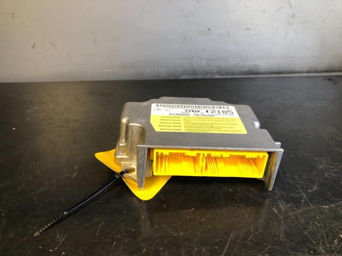 Airbag Modul van een Mercedes-Benz B (W245) 2.0 B-200 CDI 16V 2008