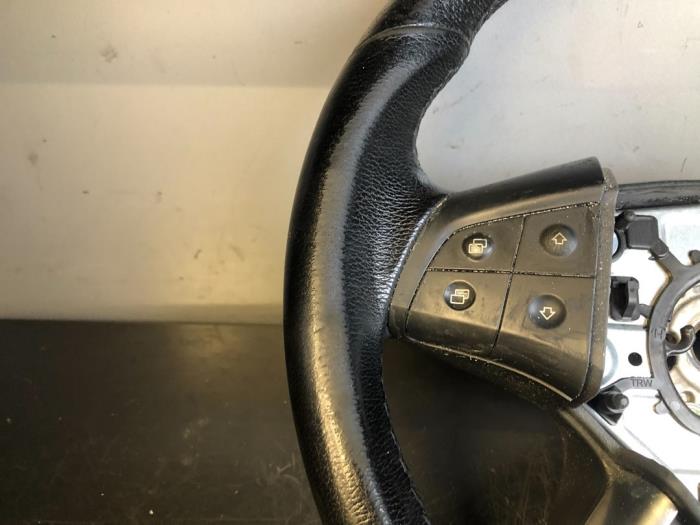 Lenkrad van een Mercedes-Benz B (W245) 2.0 B-200 CDI 16V 2008