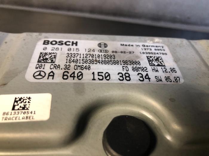 Zündschloss + Steuergerät van een Mercedes-Benz B (W245) 2.0 B-200 CDI 16V 2008