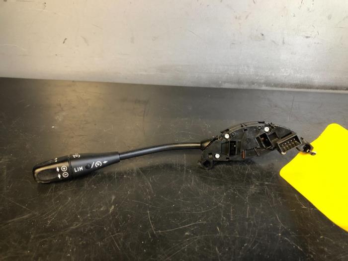 Tempomat Bedienung van een Mercedes-Benz B (W245) 2.0 B-200 CDI 16V 2008