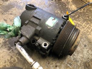 Used Air conditioning pump Mercedes ML I (163) 320 3.2 V6 18V Aut.Kat. Price on request offered by Tijdeman Mercedes Onderdelen