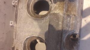 Ventildeckel van een Mercedes-Benz E (W210) 3.0 E-300D 24V 1997