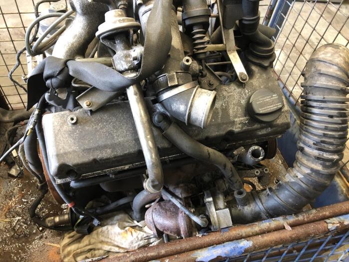 Engine Mercedes Vito 2.3 110D - 601970OM 601970000