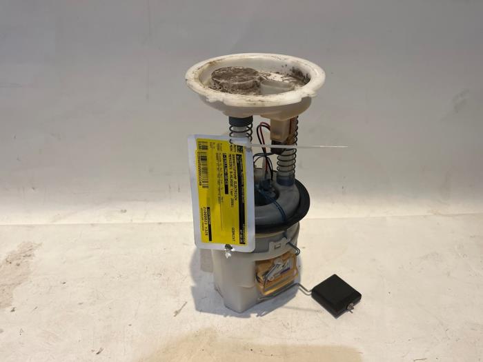 Kraftstoffpumpe Elektrisch van een Mercedes-Benz B (W245) 2.0 B-200 CDI 16V 2008