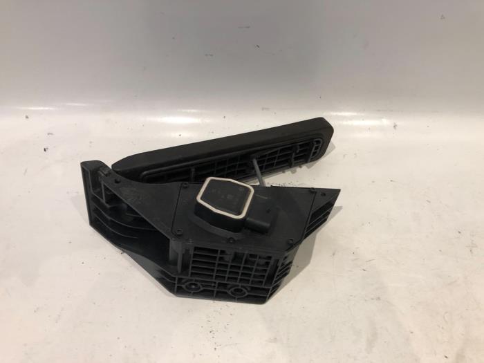 Accelerator pedal Mercedes C Estate 2.2 C200 CDI 16V . 2043000004