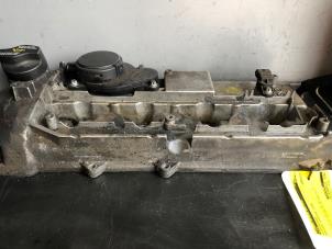 Used Rocker cover Mercedes Sprinter 3t (903) 308 CDI 16V Price on request offered by Tijdeman Mercedes Onderdelen