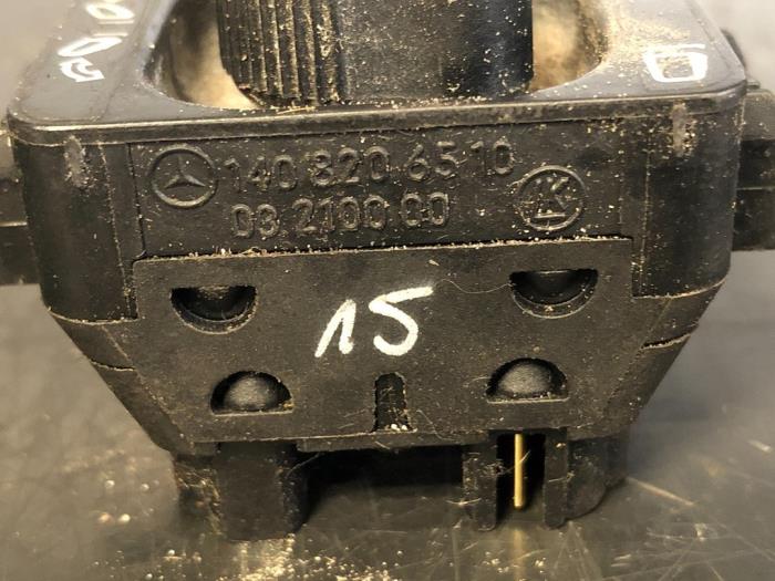 Mirror switch from a Mercedes-Benz S (W140) 2.8 S 280 24V 1993