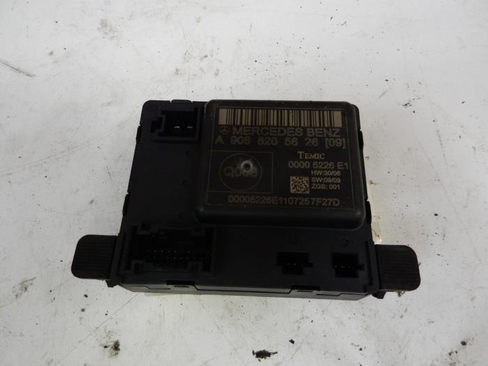 Używane Modul Comfort Mercedes Sprinter 3,5t (906.63) 310 CDI 16V Cena € 47,19 Z VAT oferowane przez Tijdeman Mercedes Onderdelen